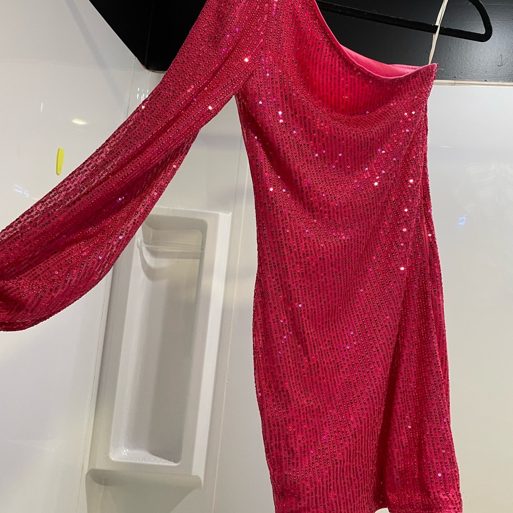 One-Shoulder Pink Sequin Dress